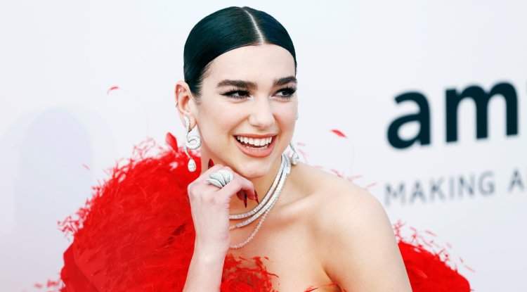 Is Dua Lipa in the middle of a love triangle?