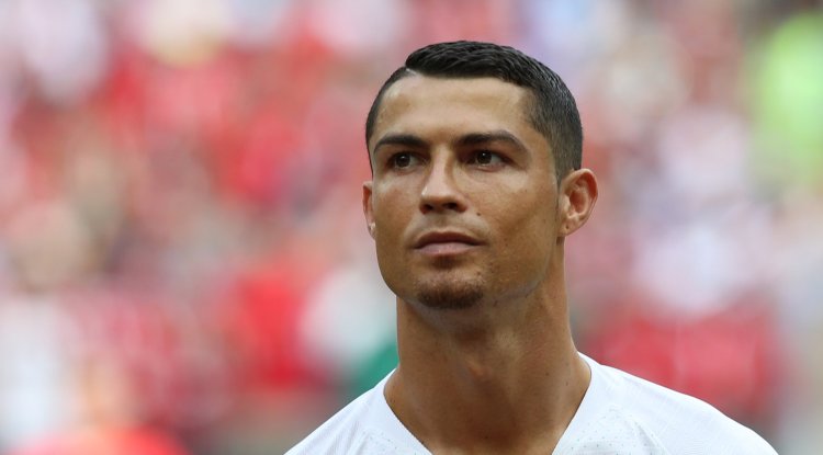 Ronaldo's expensive car is destroyed!