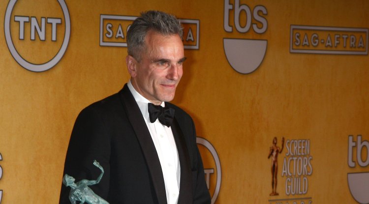 What caused Daniel Day-Lewis to retire
