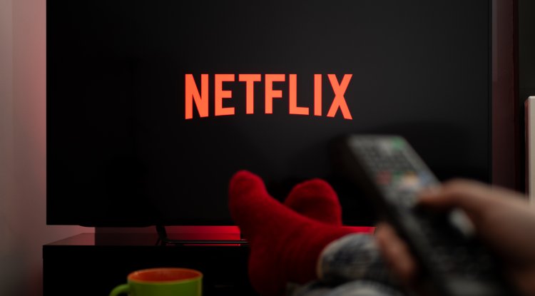 Netflix continues to lose subscribers and lay off 300 employees