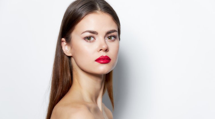 The new Instagram trend-faces without emotions
