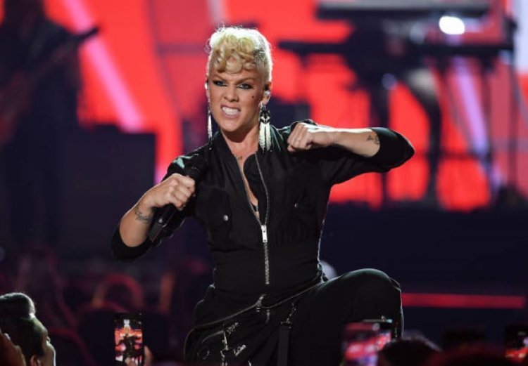 Pink talks about rivalry between her Britney Spears and Christina Aguilera!