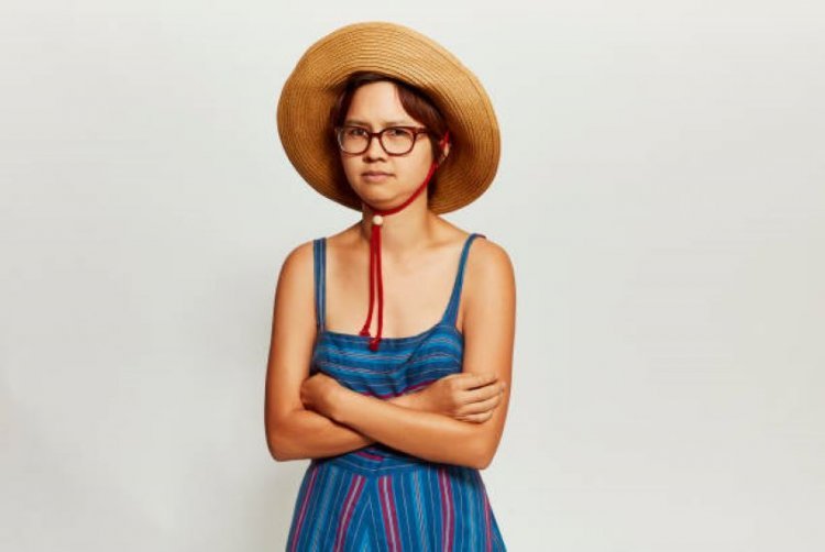 Charlyne Yi puts Seth Rogen in place!