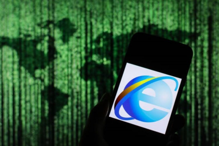 Microsoft Retires Internet Explorer!