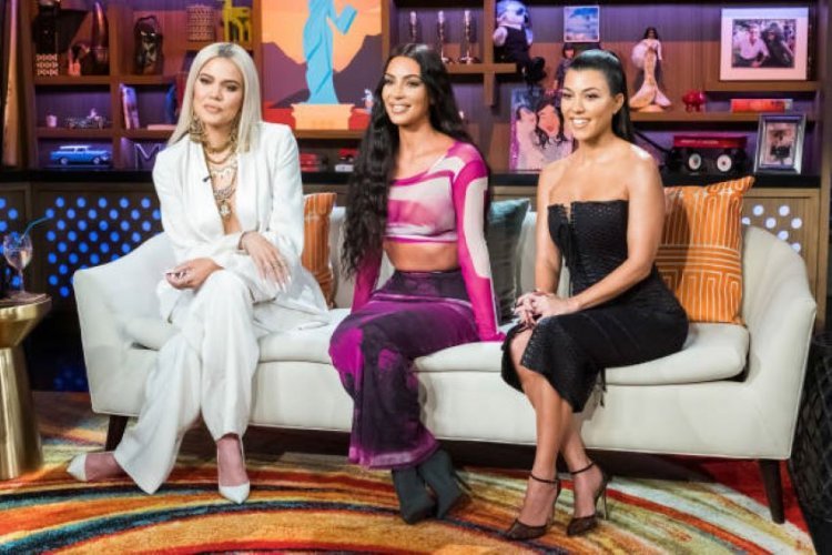 Source Spoke About How The Kardashian Sisters Treat Their Nannies