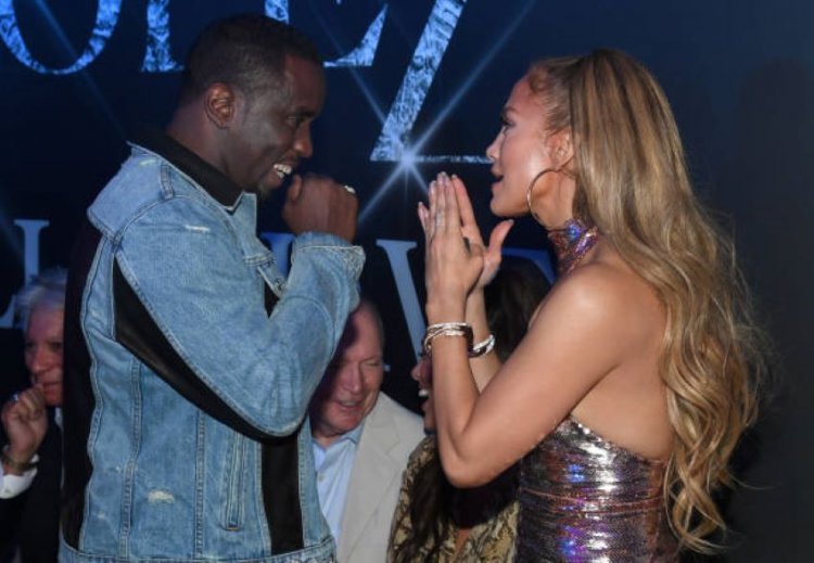 WHAT IS HE TRYING TO TELL US? Puff Daddy shared a photo with J.Lo from the day they were in a relationship and IGNITED Instagram