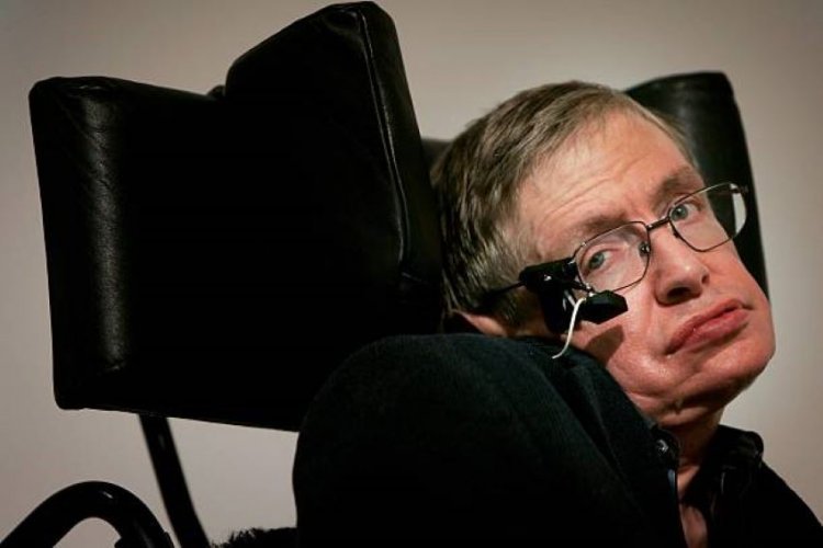 Stephen Hawking's objects are part of the exhibition of the London Museum