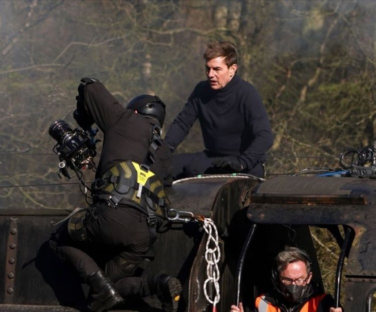 Is Tom Cruise Facing  a Mission Impossible?