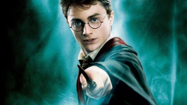 The famous Harry Potter shocks the world: He sold his luxury villa of 2 million dollars to his parents!