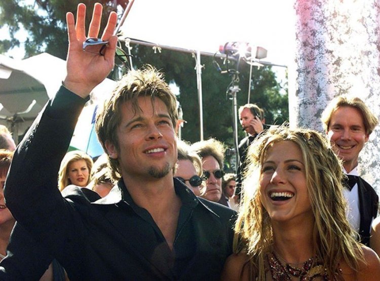 Jennifer Aniston has finally revealed what kind of relationship she has with Brad Pitt!