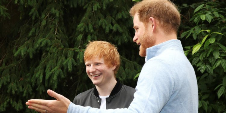 The day before the unveiling of the monument to his late mother, Prince Harry hung out with Ed Sheeran at a charity party in London!