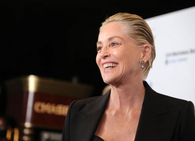 Sharon Stone's summer romance: She found a 38 years younger guy with gold teeth!