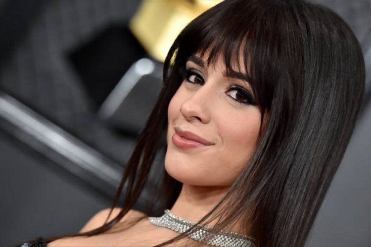 Camila Cabello proudly showed her stomach: "We are real women with cellulite, stretch marks and fat"