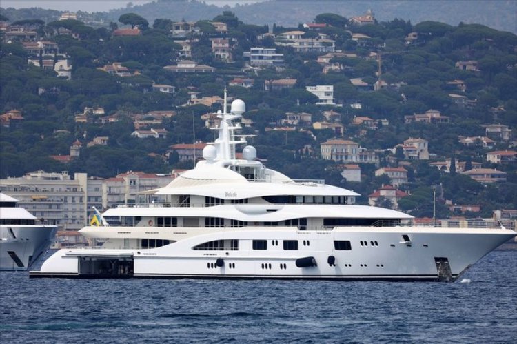 This is the yacht that Jennifer Lopez and Ben Affleck are on: It costs $ 130,000,000!
