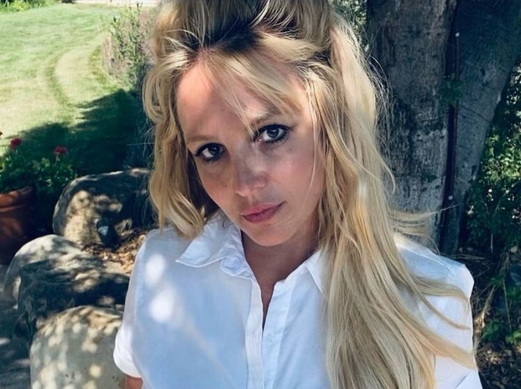 Britney Spears revealed on her Instagram why she posts topless photos