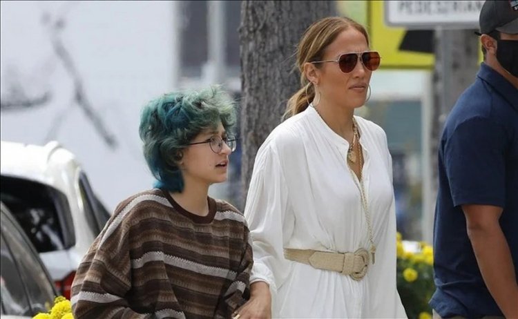 Paparazzi faithfully follow every outing where this 13-year-old cutie manages to overshadow the famous JLo