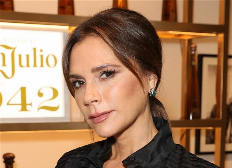 Victoria Beckham shares a photo of herself as a little girl: Trendy from a young age!