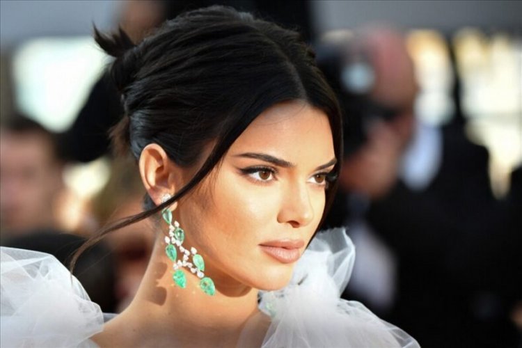 Kendall Jenner adds a new job to her list