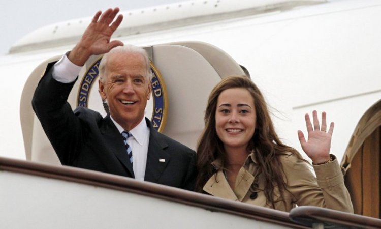 Finally good news for the White House: The eldest daughter of Joe Biden's son Hunter is engaged