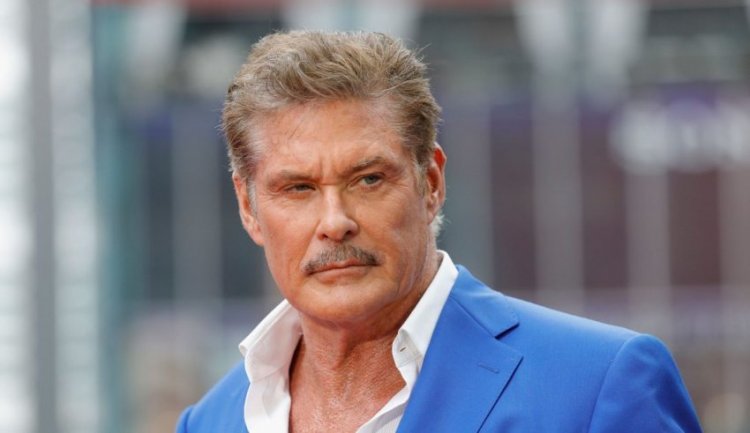 David Hasselhoff, Mitch from "Baywatch", released a new song: Germans will love him even more now