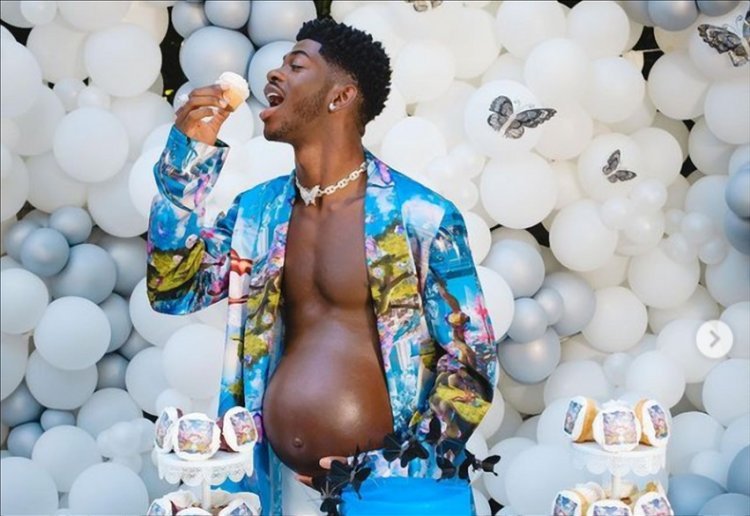 Controversial singer Lil Nas X "gave birth": After a few weeks of pregnancy, the baby arrived