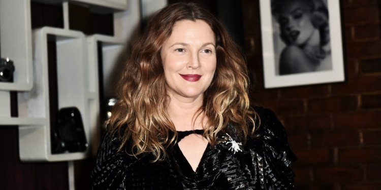 Drew Barrymore's imitation of an orgasm scene from an iconic movie surprised everyone!
