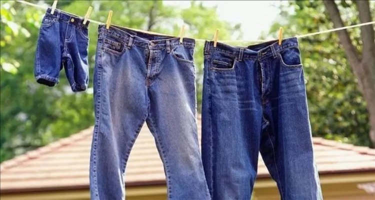 Denim experts claim that jeans should never be washed