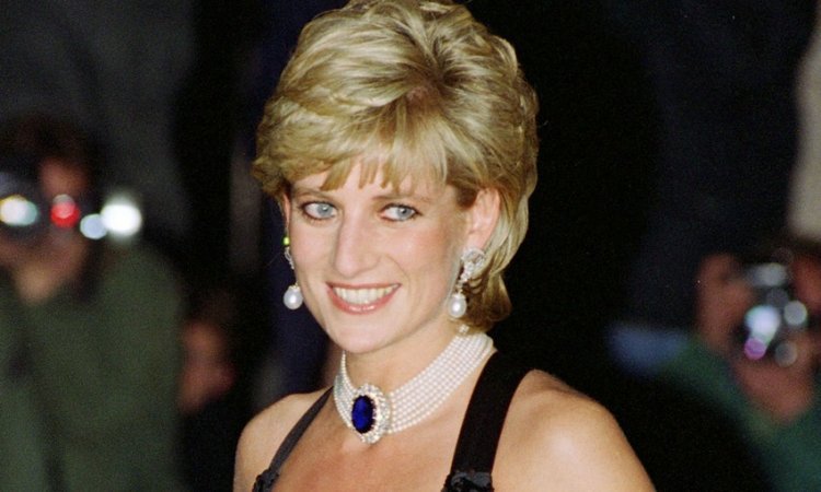 Unknown details about Princess Diana's youth have leaked