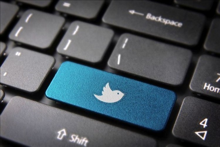 Human rights activist is suing Twitter - he claims that the company provided information to spies