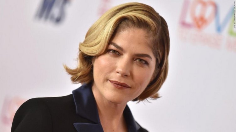 Selma Blair shared the most difficult moments of her struggle, the scenes from the hospital left nobody indifferent