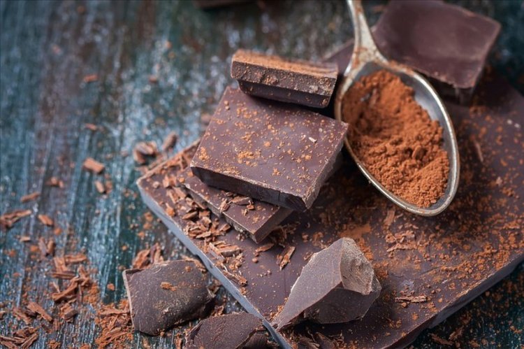 Dark chocolate reduces heart problems, blood pressure and blood sugar