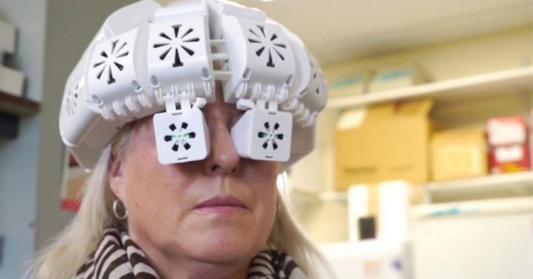 This helmet could cure the incurable: Infrared rays against dementia