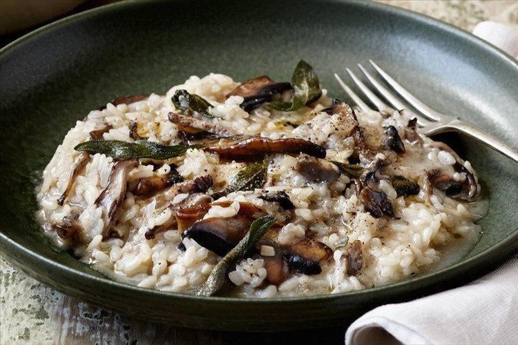 A quick lunch or a delicious dinner: Risotto is always a good idea, and this recipe is a complete hit
