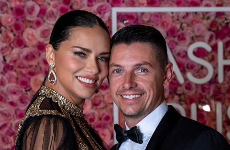 Adriana Lima doesn't separate from her boyfriend, she glows in a tulle dress for Fashion Trust Arabia Awards