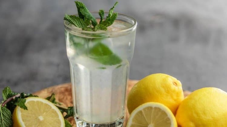 Lemonade may not be an ideal drink in the fight against colds and flu?