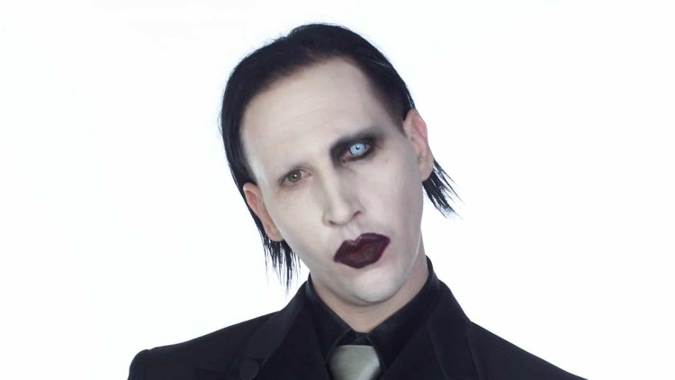New info on Marilyn Manson: he even abused his mother!