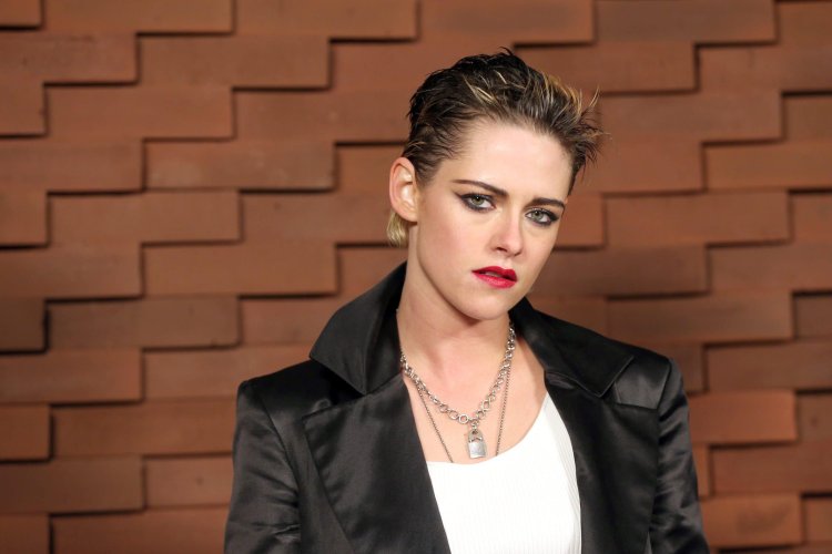 The exciting love life of Kristen Stewart