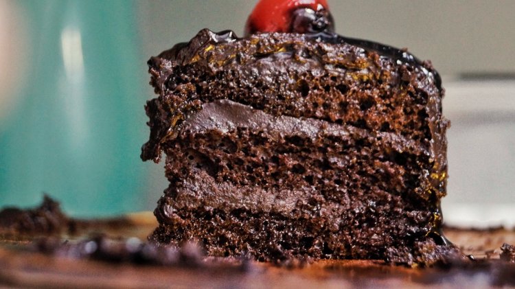 Queen Elizabeth's no-bake chocolate cake!