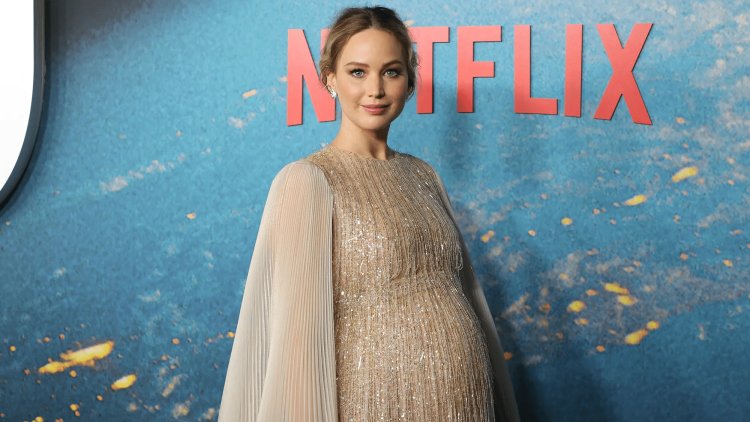 Pregnant Jennifer Lawrence is no longer mean