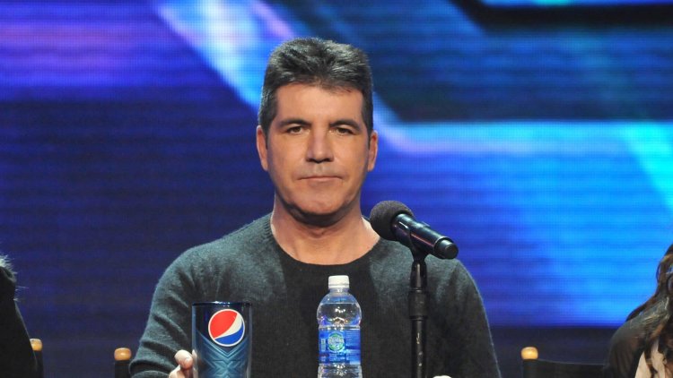 Simon Cowell proposed to his girlfriend