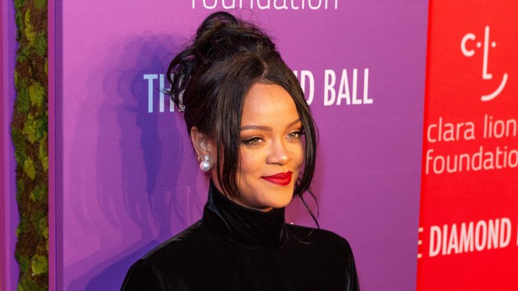 How did look Rihanna’s road to success?