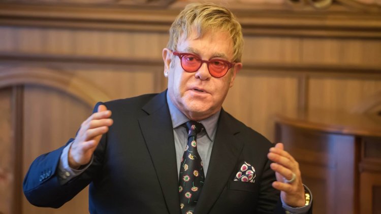 Elton John caught in a terrifying mid-air drama