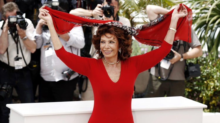 Sophia Loren: Fashion Icon of the World