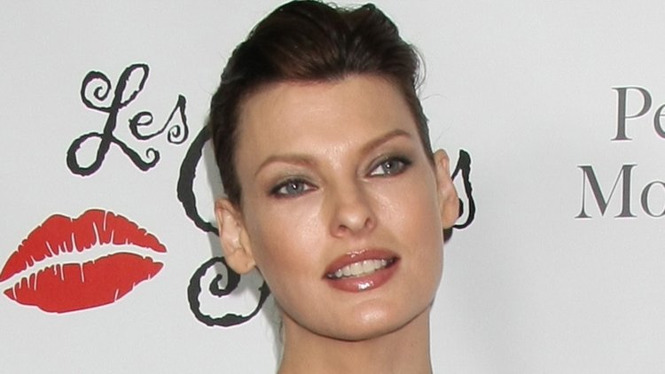 Linda Evangelista is coming out of hiding!