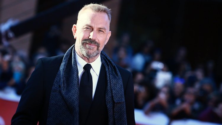 Famous women who Kevin Costner has dated