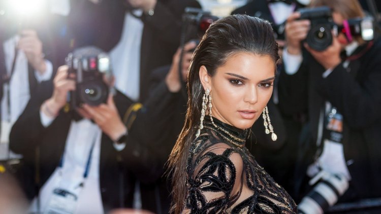 Kendall Jenner has a new amazing hairstyle!