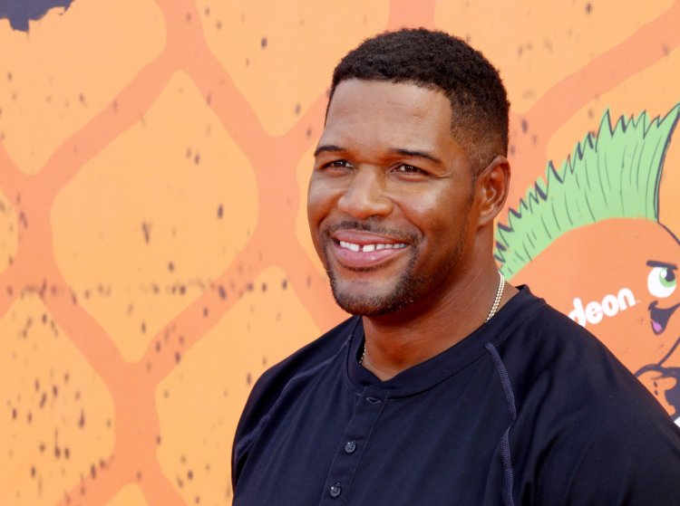 What happend with Michael Strahan?