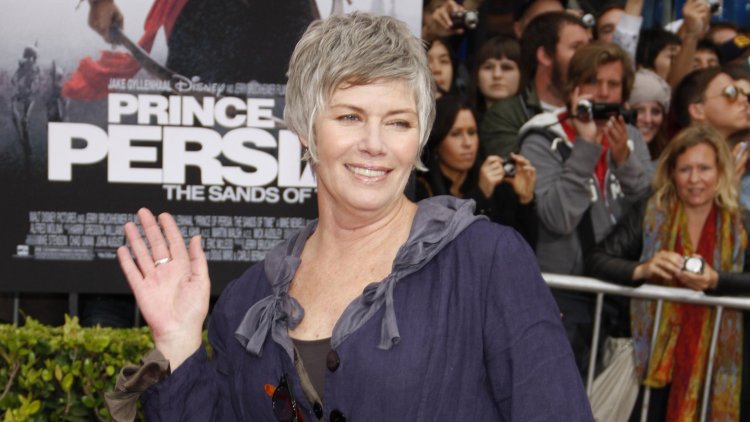 Where is today beautiful Kelly McGillis?