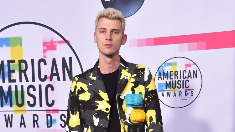 Machine Gun Kelly in unrecognizable edition