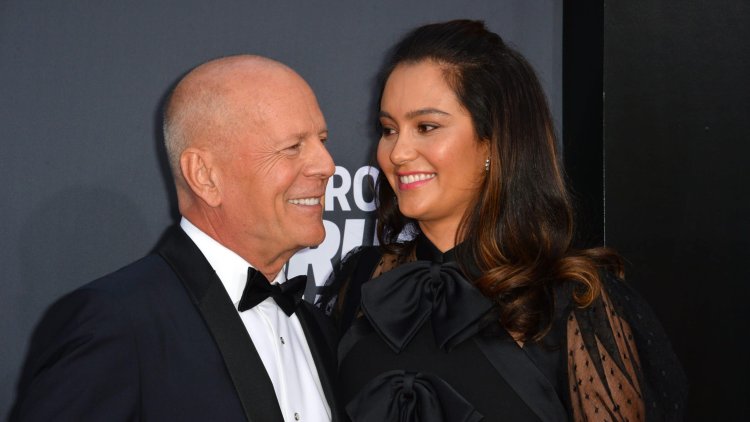 Bruce Willis seen in public after diagnosis